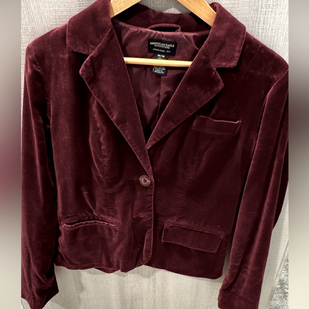 American Eagles Outfitters Dark Red Velvet Blazer. Size Medium